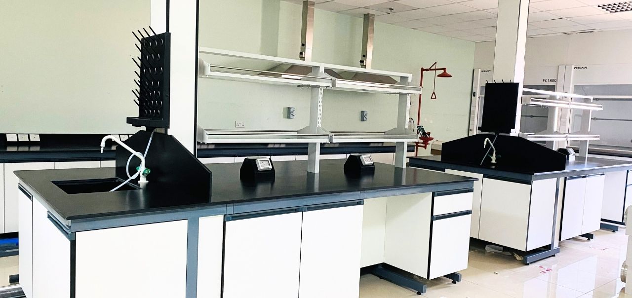 Lab fume hood system pinkman